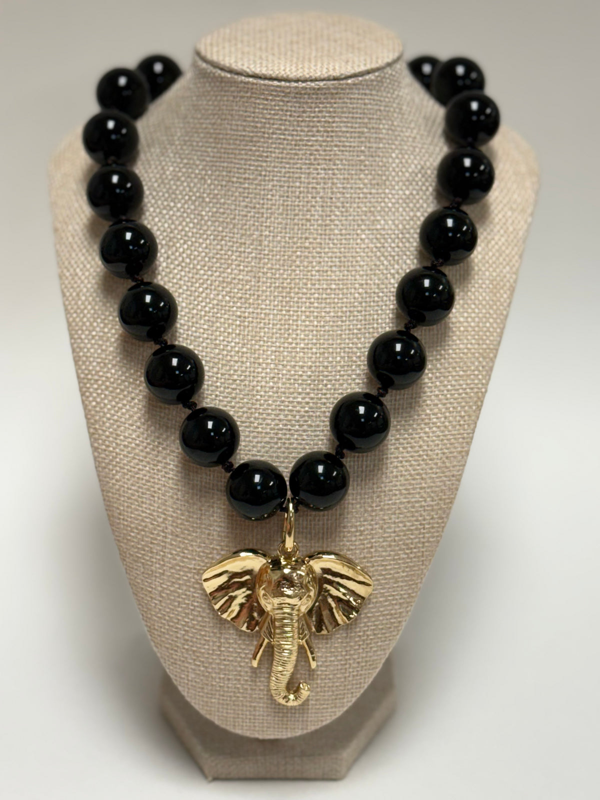 Ball & Knot Elephant Pendant Necklace- Black
