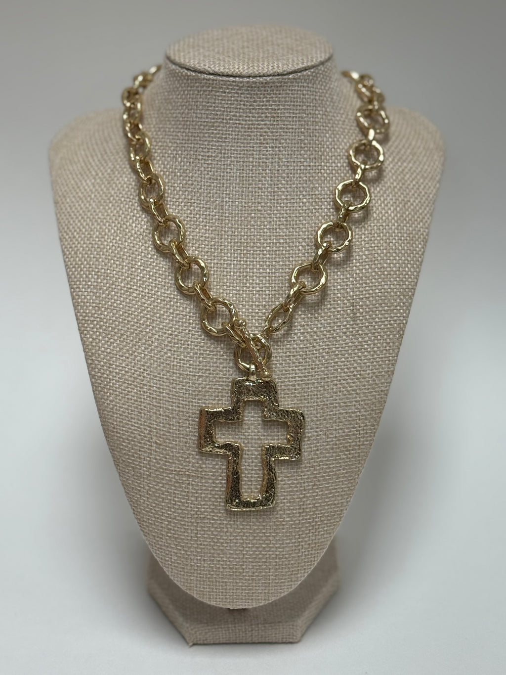 Cross Outline Pendant Chain Necklace